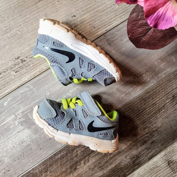 Nike Revolution 2 TD Cool Grey/Volt Athletic Shoes Size 5C Baby Walker - Picture 5 of 14